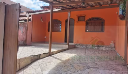 Casa para Venda em Tanguá, Centro, 2 dormitórios, 1 banheiro, 1 vaga