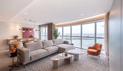 Apartamento para Venda no bairro Fazenda em Itajaí, 3 quartos sendo 3 suítes, 5 vagas, Sem Mobília, 556 m² de área total, 328 m² privativos,