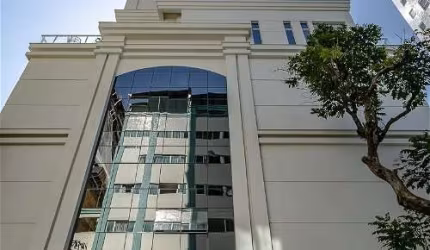 Apartamento para Venda no bairro Centro em Balneário Camboriú, 3 quartos sendo 3 suítes, 2 vagas, Sem Mobília, 369 m² de área total, 172 m² privativos,