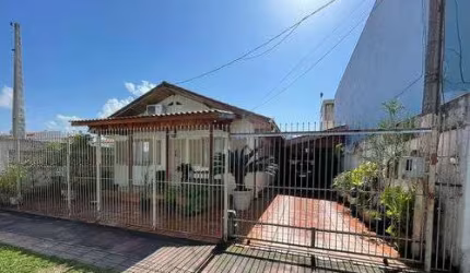 Casa para Venda no bairro Centro em Balneário Camboriú, 3 quartos, 2 vagas, 300 m² de área total, 300 m² privativos,