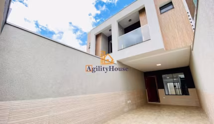 Sobrado com 120 m² , 03 suítes e 02 vagas !