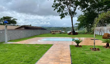 Chácara para Venda em Uberlândia, Conjunto Alvorada, 3 dormitórios, 3 suítes, 1 banheiro, 6 vagas