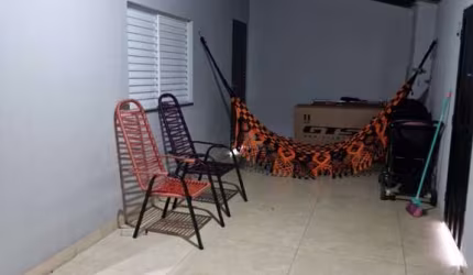 Casa para Venda em Uberlândia, Custódio Pereira, 5 dormitórios, 2 banheiros, 2 vagas