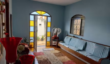 Casa para Venda em Uberlândia, Jardim Brasília, 3 dormitórios, 1 suíte, 1 banheiro, 2 vagas