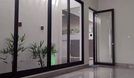 Casa para Venda em Uberlândia, Granada, 3 dormitórios, 1 suíte, 2 banheiros, 3 vagas