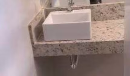 Casa para Venda em Uberlândia, Brasil, 3 dormitórios, 1 suíte, 3 banheiros, 4 vagas