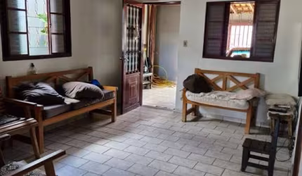 Casa para Venda em Uberlândia, Jaraguá, 3 dormitórios, 1 banheiro, 2 vagas