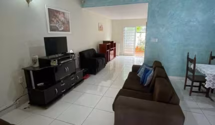 Casa para Venda em Uberlândia, Vigilato Pereira, 4 dormitórios, 2 suítes, 1 banheiro, 4 vagas