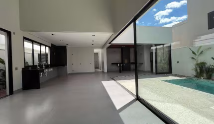 Casa em Condomínio para Venda em Uberlândia, Shopping Park, 3 dormitórios, 3 suítes, 2 banheiros, 2 vagas