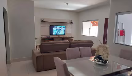 Casa para Venda em Uberlândia, Santa Mônica, 3 dormitórios, 1 suíte, 2 banheiros, 4 vagas