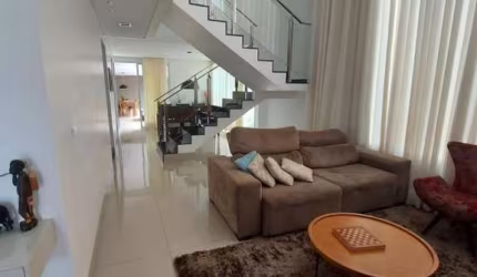 Casa para Venda em Uberlândia, Segismundo Pereira, 4 dormitórios, 1 suíte, 2 banheiros, 4 vagas