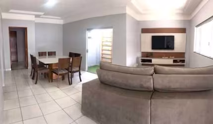 Casa para Venda em Uberlândia, Granada, 3 dormitórios, 1 suíte, 1 banheiro, 3 vagas