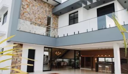 Casa em Condomínio para Venda em Uberlândia, Granja Marileusa, 4 dormitórios, 4 suítes, 2 banheiros, 4 vagas
