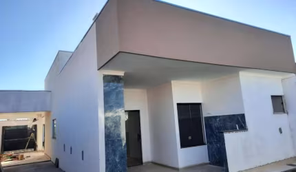 Casa para Venda em Uberlândia, Minas Gerais, 3 dormitórios, 1 suíte, 1 banheiro, 2 vagas