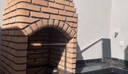 Casa para Venda em Uberlândia, Novo Mundo, 3 dormitórios, 1 suíte, 2 banheiros, 1 vaga