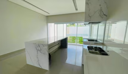 Casa para Venda em Uberlândia, Jardim Inconfidencia, 3 dormitórios, 1 suíte, 1 banheiro, 4 vagas