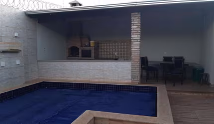 Casa para Venda em Uberlândia, Shopping Park, 2 dormitórios, 1 suíte, 2 banheiros, 3 vagas