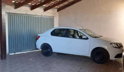 Casa para Venda em Uberlândia, Jaraguá, 4 dormitórios, 1 banheiro, 3 vagas
