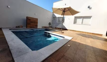 Casa para Venda em Uberlândia, Cidade Jardim, 4 dormitórios, 2 suítes, 2 banheiros, 4 vagas