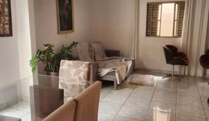 Casa para Venda em Uberlândia, Planalto, 3 dormitórios, 1 banheiro, 3 vagas