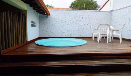 Casa para Venda em Uberlândia, Vigilato Pereira, 3 dormitórios, 1 suíte, 1 banheiro, 3 vagas