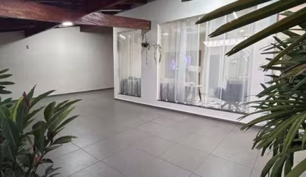 Casa para Venda em Uberlândia, Jardim Holanda, 3 dormitórios, 2 suítes, 2 banheiros, 3 vagas