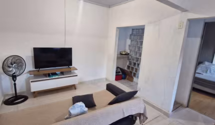 Casa para Venda em Uberlândia, Shopping Park, 2 dormitórios, 1 suíte, 1 banheiro, 6 vagas