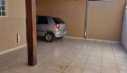 Casa para Venda em Uberlândia, Nova Uberlândia, 3 dormitórios, 2 suítes, 1 banheiro, 2 vagas