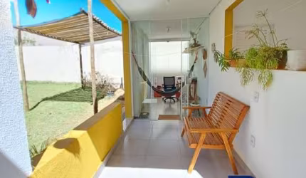 Casa para Venda em Uberlândia, Santa Mônica, 3 dormitórios, 1 suíte, 1 banheiro, 2 vagas