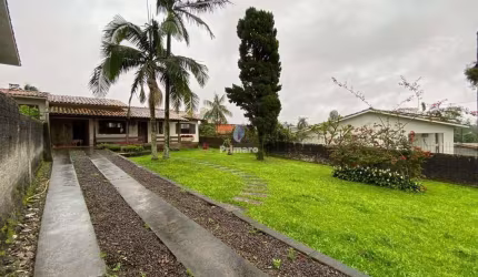 Casa com 3 quartos no Rio maina