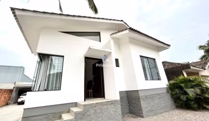 Imperdível! Casa à venda no bairro Liri, Içara, em localização privilegiada
