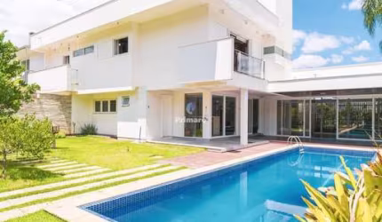 Casa de alto padrão com 3 quartos, sendo 1 suíte master closet