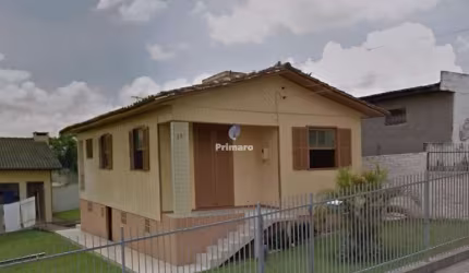 Casa de 3 quartos, 1 banheiro, edícula, terreno amplo