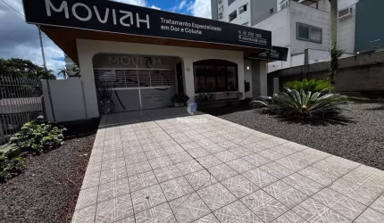 CASA COMERCIAL COM LOCALIZAÇÃO PRIVILEGIADA