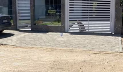 Casa de 3 quartos sendo 1 suíte, garagem, na praia em Campo bom