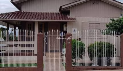 Casa com 3 quartos, 1 suíte, 2 vagas de garagem