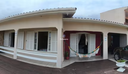 Casa à venda na Zona Sul da Praia do Rincão