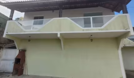 Sobrado com dois dormitórios, dois banheiros 01 vaga de garagem, Balneário esmeralda, Praia Grande SP.