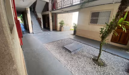Apartamento térreo locação fixa, 02 dormitórios, (sendo 01 suíte), 02 banheiros, 01 vaga, praia da vista linda, no bairro Chácaras Vista Linda, Bertioga, SP