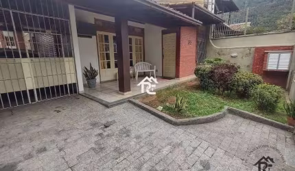 Casa à venda por R$ 1.200.000,00 - São Francisco - Niterói/RJ