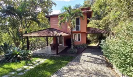 Casa com 4 dormitórios à venda, 230 m² por R$ 820.000,00 - Rio do Ouro - São Gonçalo/RJ
