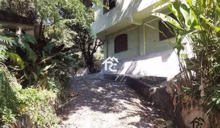 Casa à venda por R$ 380.000,00 - Baldeador - Niterói/RJ