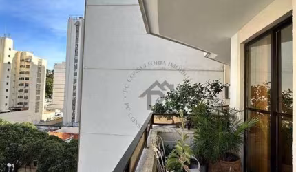 Apartamento com 4 quartos, sendo 2 suítes, à venda em ponto nobre do Ingá, Niterói.