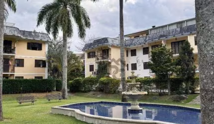 Cobertura com 2 dormitórios à venda, 106 m² por R$ 900.000 - Itaipava - Petrópolis/RJ