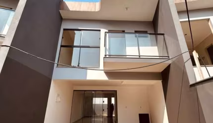 Casa com 3 quartos à venda no Costa e Silva, Joinville  por R$ 695.000