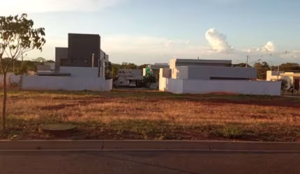 Lote/terreno a venda no condomínio Belvedere II em Cuiabá MT