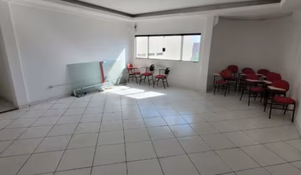 Conjunto de salas e auditório para locação no Bosque da Saúde