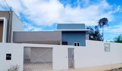 Casa à venda no bairro Santa Rosa em Cuiabá MT