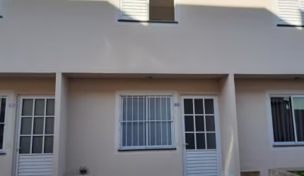 Casa para venda possui 65 metros quadrados com 2 quartos em Jardim Guarujá - São Paulo