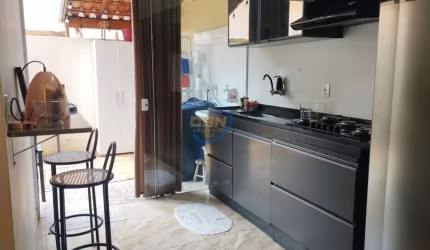 Casa em Condomínio para Venda em Cotia, Jardim Pioneiro, 2 dormitórios, 2 banheiros, 2 vagas